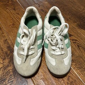 American eagle outfitters shoes size 5